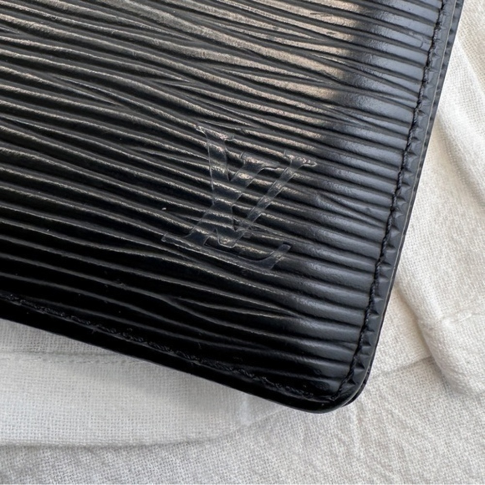 AUTHENTIC Louis Vuitton Monogram Porte Valeurs Checkbook Wallet. Black. - Picture 4 of 16